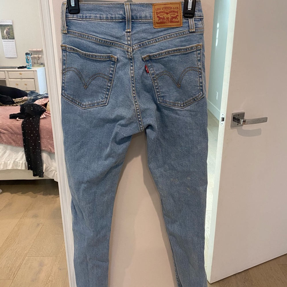 Levi wedgie fit